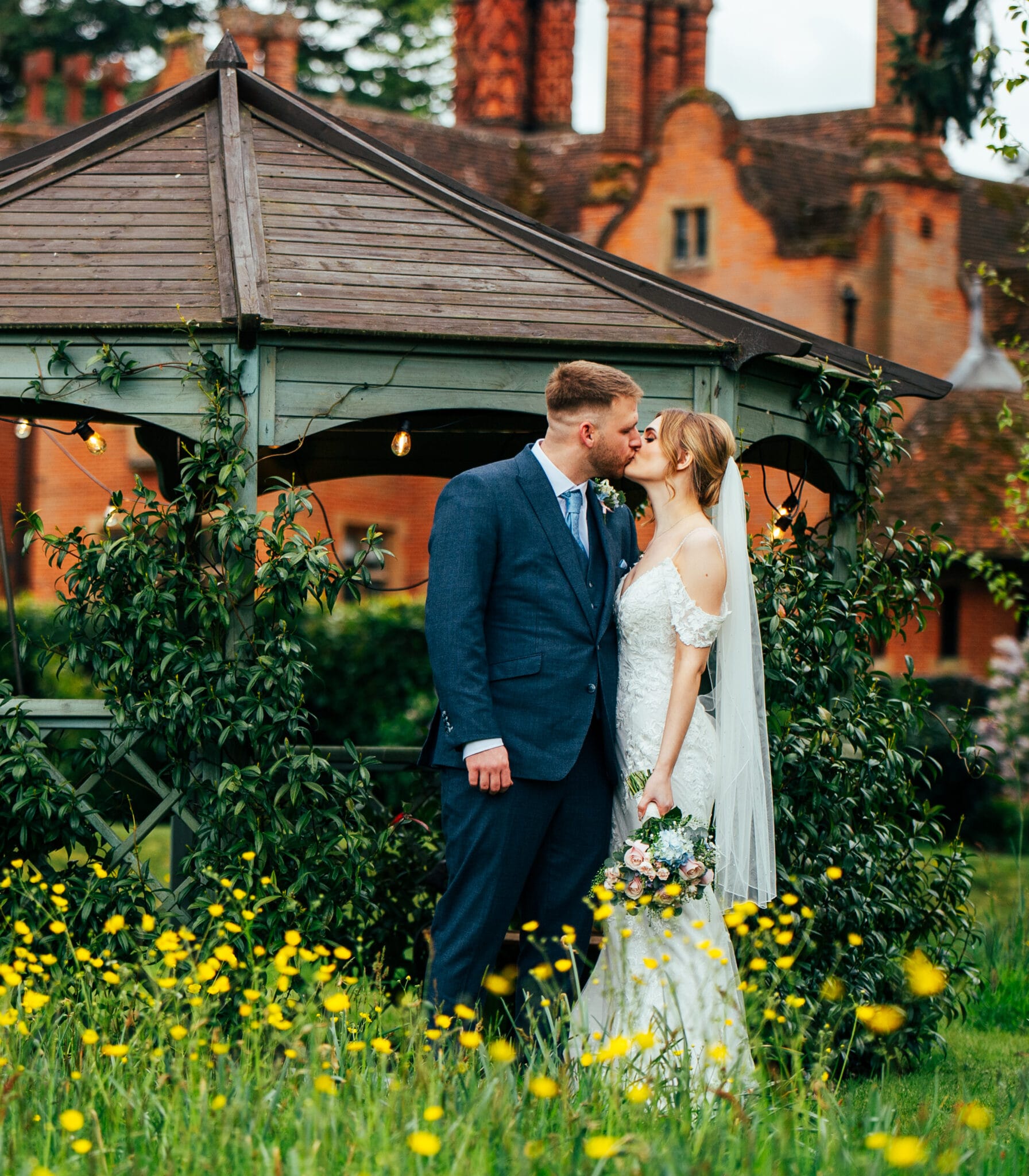 Megan & Matt – Lanwades Hall, Suffolk Wedding Photographer