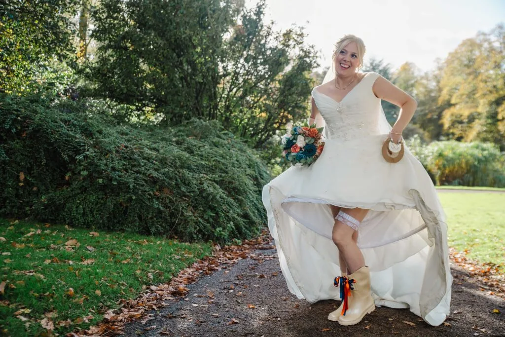 Emma & Alex – Brooksby Hall, Leicestershire, photo 11