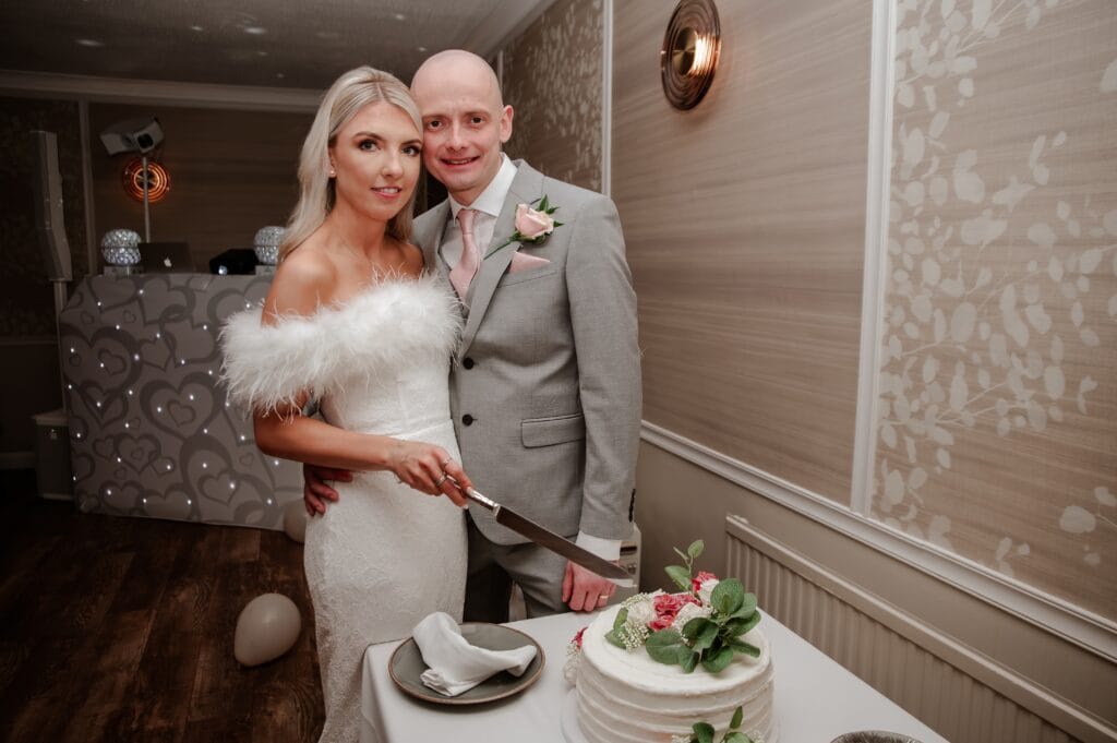 Megan & Josh – Micro Wedding in Rutland, photo 14