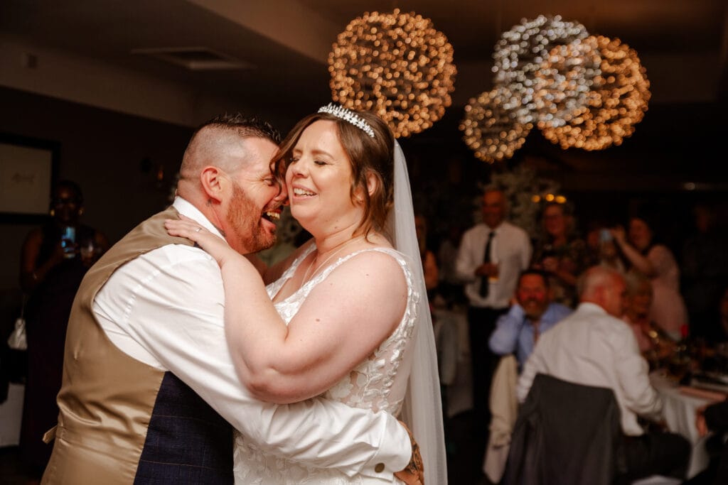 Helen & Colin – The Black Horse, Baston, photo 9
