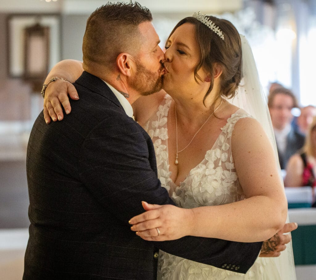 Helen & Colin – The Black Horse, Baston, photo 2