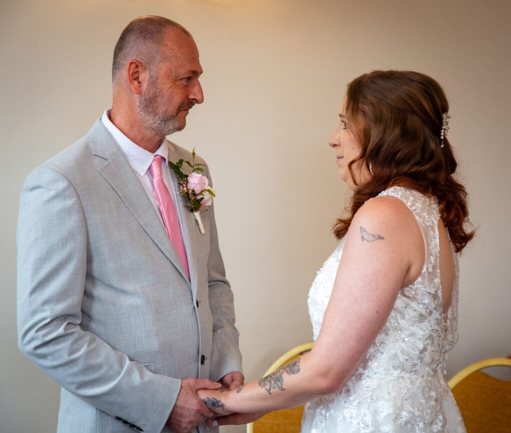Kirsty & Paul – Mansfield Registry Office, photo 14
