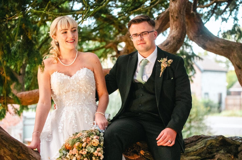 Sophie & Wesley – The Leagate Inn​, Coningsby, photo 7