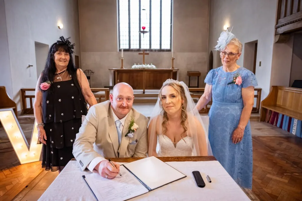 Emily & Lee – Wedding Photographer Derby, photo 9