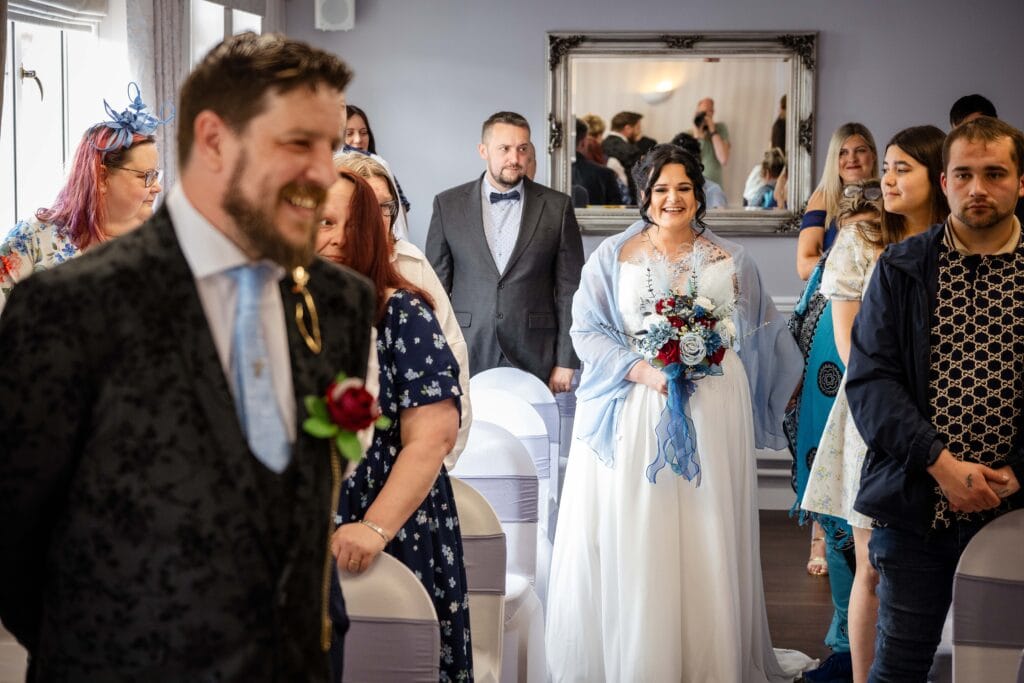 Kelly & Andrew – Stamford Registry Office, photo 4