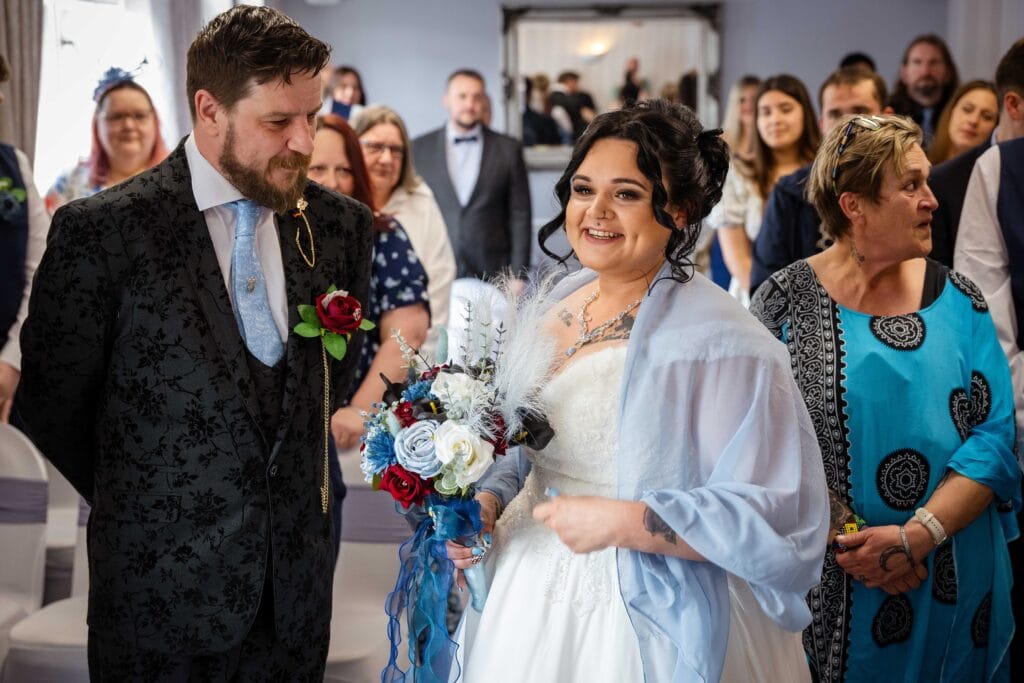 Kelly & Andrew – Stamford Registry Office, photo 5